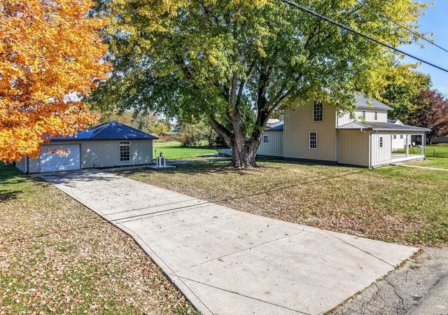 Photo 1 of Single family home for sale at 11660 Main St, Stoutsville, OH 43154 | MLS# 226041051 | Listing updated on 2026-10-28