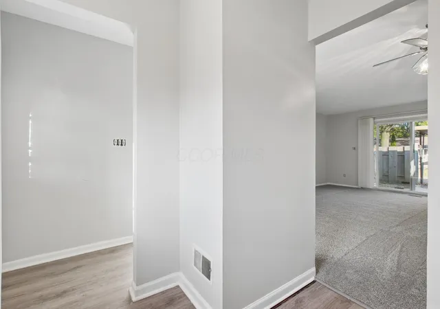 Listing Photo 1 - Condo for sale in building located at 2336 Woodbrook Cir N, Columbus, OH 43223 - Unit #B