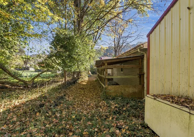 Photo 4 of Single family home for sale at 62 Blain Hwy, Waverly, OH 45690 | MLS# 226040461 | Listing updated on 2026-10-27