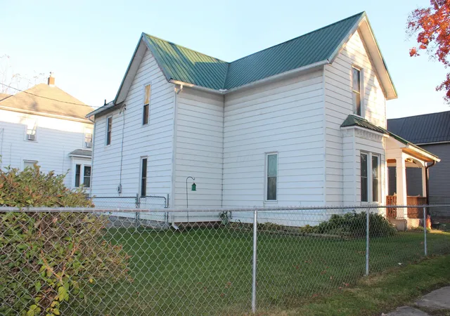 Photo 1 of Single family home for sale at 158 N Grand Ave, Marion, OH 43302 | MLS# 226040620 | Listing updated on 2026-10-29