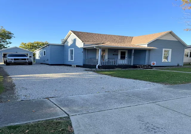 Photo 1 of Single family home for sale at 322 Western Ave, Washington Court House, OH 43160 | MLS# 226040528 | Listing updated on 2026-10-24