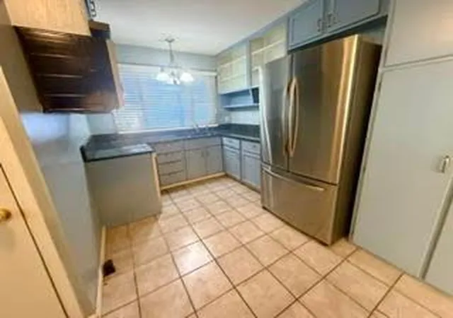 Photo 2 of Single family home for sale at 2579 Swansea Rd, Columbus, OH 43221 | MLS# 226040534 | Listing updated on 2026-10-27
