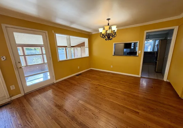 Photo 4 of Single family home for sale at 2579 Swansea Rd, Columbus, OH 43221 | MLS# 226040534 | Listing updated on 2026-10-27