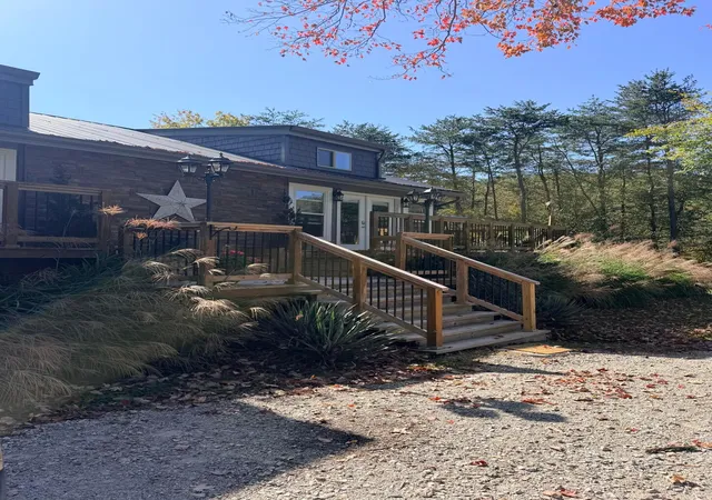 Photo 2 of Single family home for sale at 901 Kato Ct, Sugar Grove, OH 43155 | MLS# 226040545 | Listing updated on 2026-10-24