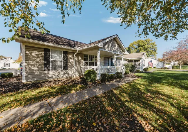 Photo 2 of Condo for sale at 8637 Victoria Meadow Ln, Reynoldsburg, OH 43068 | MLS# 226040557 | Listing updated on 2026-10-25