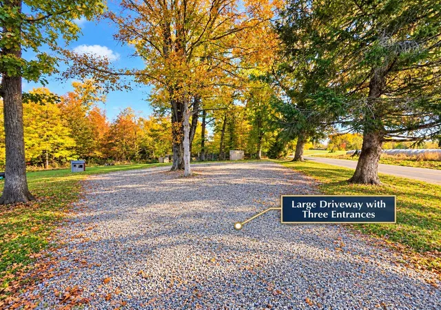 Photo 2 of Single family home for sale at 14737 N Liberty, Mount Vernon, OH 43050 | MLS# 226040541 | Listing updated on 2026-10-24