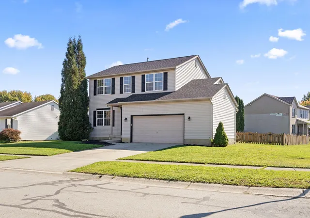 Photo 3 of Single family home for sale at 311 Enos Loomis St, Pataskala, OH 43062 | MLS# 226040558 | Listing updated on 2026-10-28