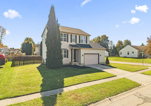 Photo 4 of Single family home for sale at 311 Enos Loomis St, Pataskala, OH 43062 | MLS# 226040558 | Listing updated on 2026-10-28