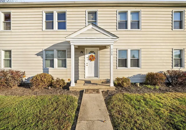 Photo 2 of Sale Pending at 130 Seyfert Ave, Circleville, OH 43113 | MLS# 226040603 | Listing updated on 2026-10-29