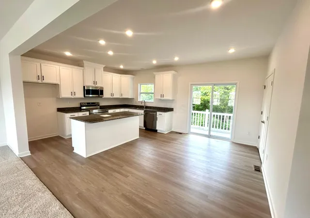 Photo 3 of Single family home for sale at 5960 Abernathy Ln, Columbus, OH 43232 | MLS# 226040581 | Listing updated on 2026-10-26