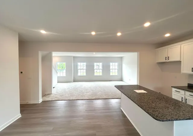 Photo 4 of Single family home for sale at 5960 Abernathy Ln, Columbus, OH 43232 | MLS# 226040581 | Listing updated on 2026-10-26