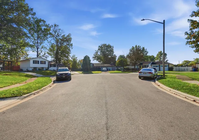 Photo 3 of Single family home for sale at 1556 Lexdale Dr, Reynoldsburg, OH 43068 | MLS# 226040967 | Listing updated on 2026-10-28