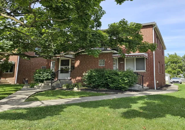 Photo 1 of Townhouse for sale at 3290 Sullivant Ave, Columbus, OH 43204 | MLS# 226040693 | Listing updated on 2026-10-26