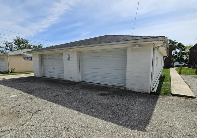 Photo 3 of Townhouse for sale at 3290 Sullivant Ave, Columbus, OH 43204 | MLS# 226040693 | Listing updated on 2026-10-26