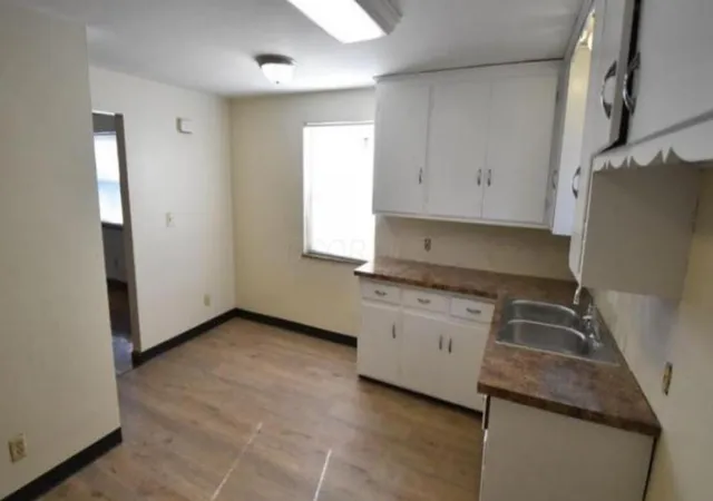 Photo 4 of Townhouse for sale at 755 S Burgess Ave, Columbus, OH 43204 | MLS# 226040695 | Listing updated on 2026-10-26
