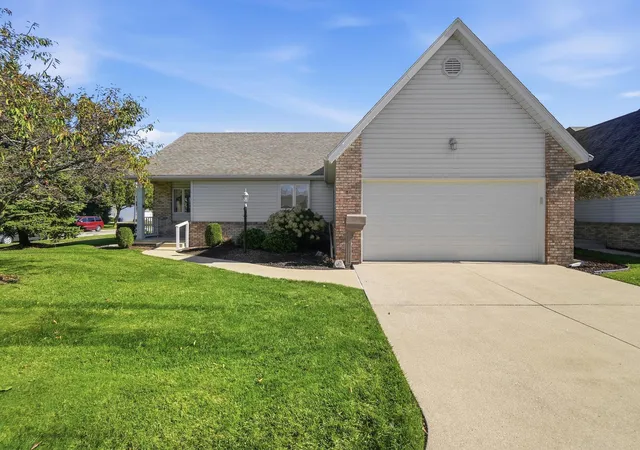 Photo 1 of Condo for sale at 4254 Townhouse Dr #D, Oregon, OH 43616 | MLS# 226040779 | Listing updated on 2026-10-30