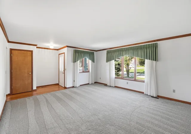Photo 4 of Condo for sale at 4254 Townhouse Dr #D, Oregon, OH 43616 | MLS# 226040779 | Listing updated on 2026-10-30