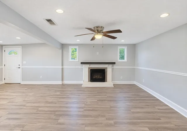Photo 3 of Single family home for sale at 3753 Big Walnut Dr, Groveport, OH 43125 | MLS# 226040607 | Listing updated on 2026-10-26