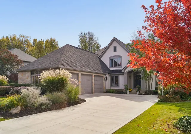 Photo 1 of Single family home for sale at 6181 Memorial Dr, Dublin, OH 43017 | MLS# 226040961 | Listing updated on 2026-10-30