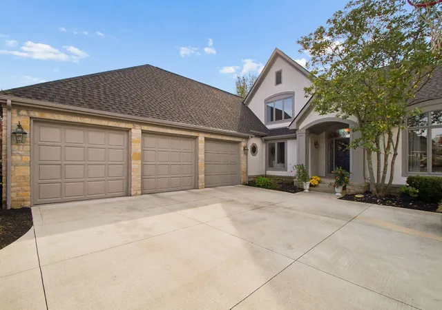 Photo 2 of Single family home for sale at 6181 Memorial Dr, Dublin, OH 43017 | MLS# 226040961 | Listing updated on 2026-10-30