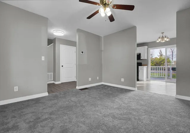 Photo 3 of Single family home for sale at 597 E George St, Marion, OH 43302 | MLS# 226040622 | Listing updated on 2026-10-28