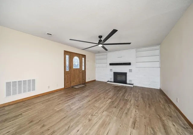 Photo 4 of Single family home for sale at 1135 Owens Rd W, Marion, OH 43302 | MLS# 226040909 | Listing updated on 2026-10-28
