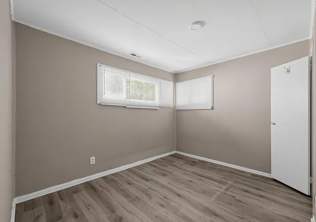 Photo 2 of Single family home for sale at 220 S Yearling Rd, Columbus, OH 43213 | MLS# 226040919 | Listing updated on 2026-10-28