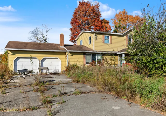 Photo 2 of Single family home for sale at 3341 Spore Brandywine Rd, Bucyrus, OH 44820 | MLS# 226040716 | Listing updated on 2026-10-27