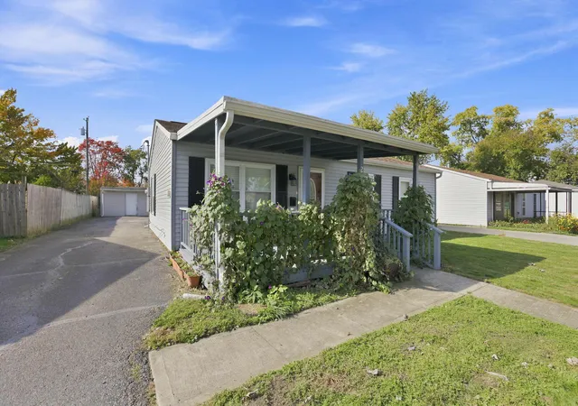 Photo 1 of Single family home for sale at 2809 Gibson Dr, Columbus, OH 43207 | MLS# 226040973 | Listing updated on 2026-10-28