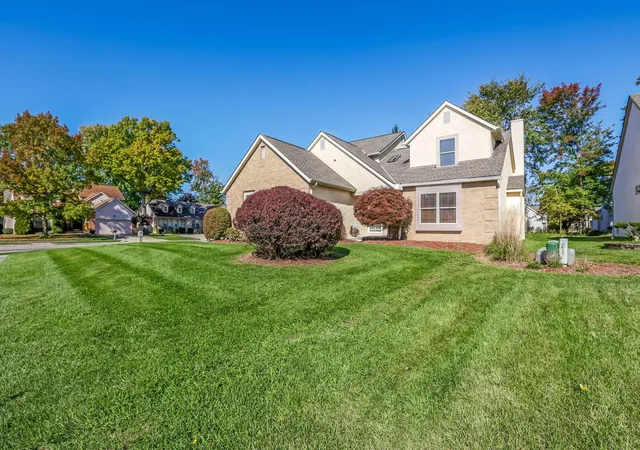 Photo 4 of Single family home for sale at 7914 Panary Ct, Reynoldsburg, OH 43068 | MLS# 226040672 | Listing updated on 2026-10-26
