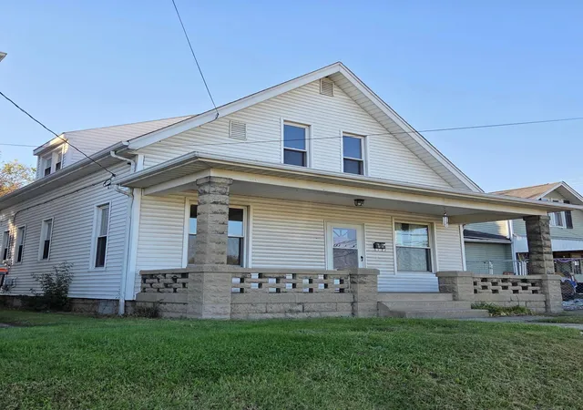 Photo 1 of Single family home for sale at 77 S Pine St, Newark, OH 43055 | MLS# 226040701 | Listing updated on 2026-10-29