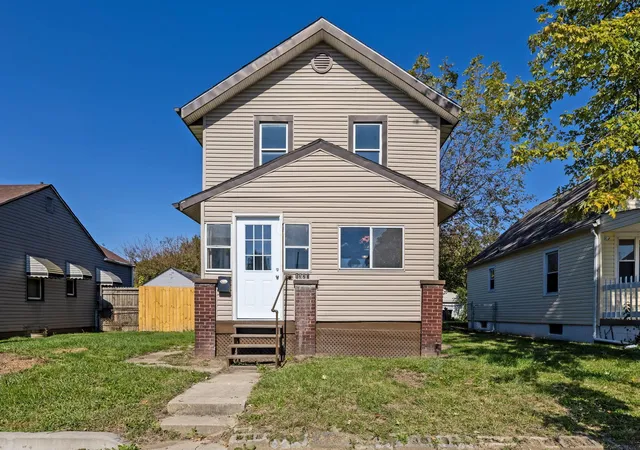 Photo 1 of Single family home for sale at 1320 E 19th Avenue, Columbus, OH 43211 | MLS# 226040739 | Listing updated on 2026-10-27
