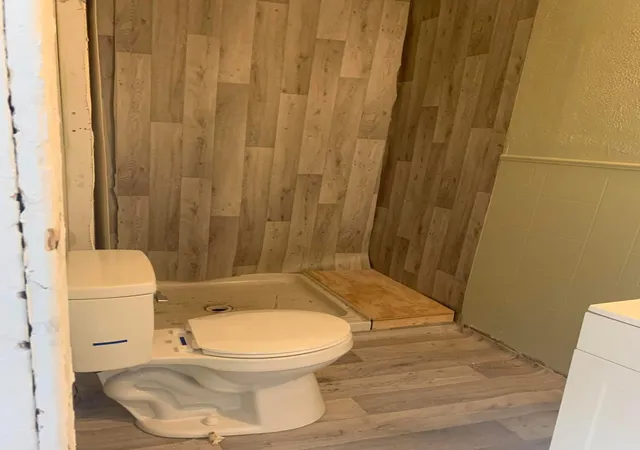 Photo 2 of Single family home for sale at 1043 Seymour Ave, Columbus, OH 43206 | MLS# 226040752 | Listing updated on 2026-10-27