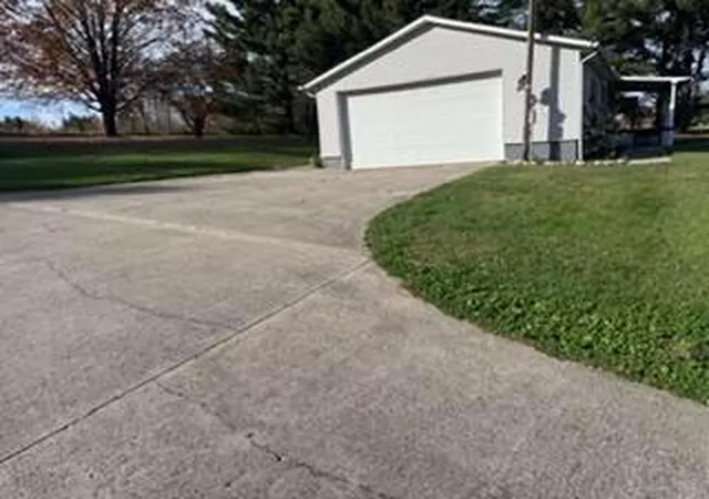 Photo 2 of Single family home for sale at 2865 Logan Thornville Rd NE, Rushville, OH 43150 | MLS# 226040915 | Listing updated on 2026-10-28