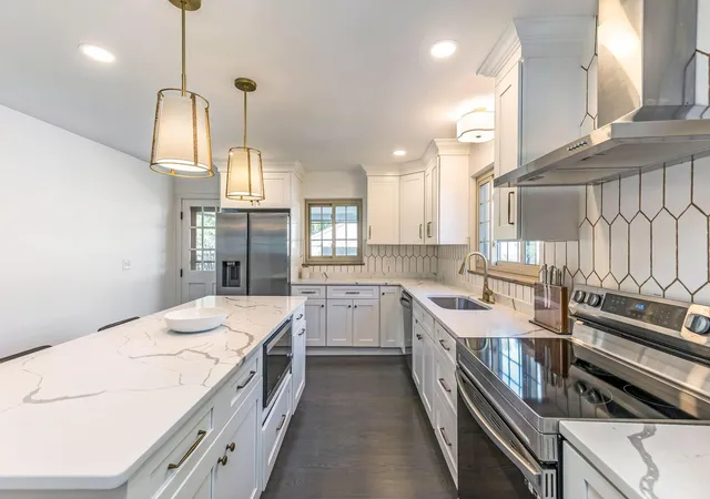 Photo 4 of Single family home for sale at 1761 Wyandotte Rd, Columbus, OH 43212 | MLS# 226040787 | Listing updated on 2026-10-28