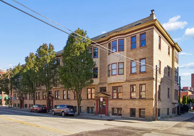 Photo 3 of Condo for sale at 102 Hamilton Ave, Columbus, OH 43203 | MLS# 226040795 | Listing updated on 2026-10-29