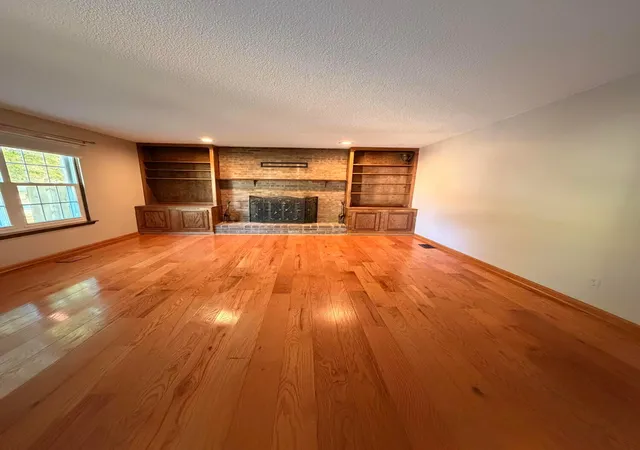 Photo 3 of Single family home for sale at 5756 Langhorn Dr, Columbus, OH 43235 | MLS# 226040789 | Listing updated on 2026-10-27