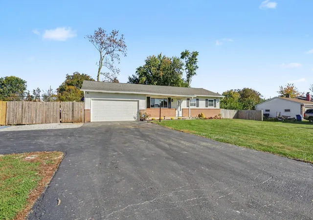 Photo 2 of Single family home for sale at 218 Rumsey Rd, Columbus, OH 43207 | MLS# 226040802 | Listing updated on 2026-10-29