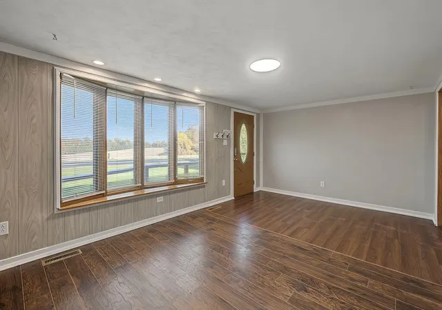 Photo 2 of Single family home for sale at 13650 Gilchrist Rd, Mount Vernon, OH 43050 | MLS# 226040971 | Listing updated on 2026-10-28