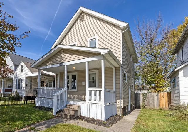 Photo 2 of Single family home for sale at 1408 Briarwood Ave, Columbus, OH 43211 | MLS# 226040921 | Listing updated on 2026-10-30