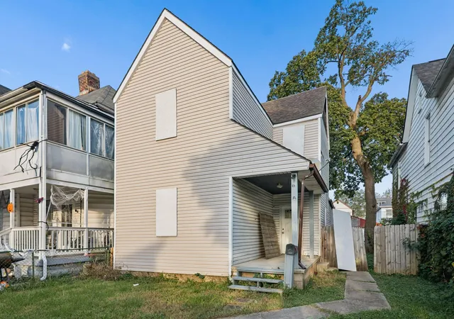 Photo 1 of Single family home for sale at 44 Wisconsin Ave, Columbus, OH 43222 | MLS# 226040886 | Listing updated on 2026-10-27