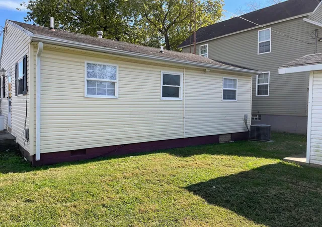 Photo 4 of Single family home for sale at 235 Welsh Ave, Lancaster, OH 43130 | MLS# 226040898 | Listing updated on 2026-10-28