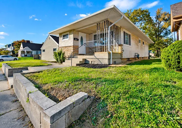 Photo 3 of Single family home for sale at 706 Frebis Ave, Columbus, OH 43206 | MLS# 226040939 | Listing updated on 2026-10-28