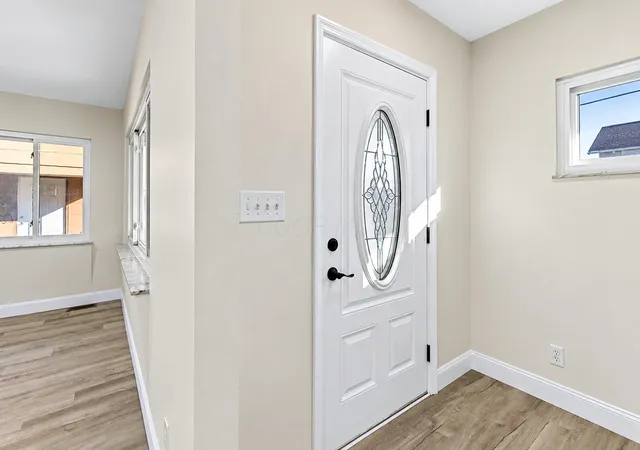 Photo 4 of Single family home for sale at 706 Frebis Ave, Columbus, OH 43206 | MLS# 226040939 | Listing updated on 2026-10-28