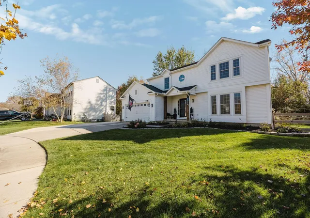 Photo 3 of Single family home for sale at 2755 Quailview Ln, Hilliard, OH 43026 | MLS# 226041056 | Listing updated on 2026-10-30