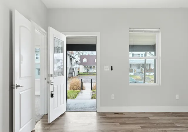 Photo 2 of Single family home for sale at 207 W Elm St, Washington Court House, OH 43160 | MLS# 226041042 | Listing updated on 2026-10-28