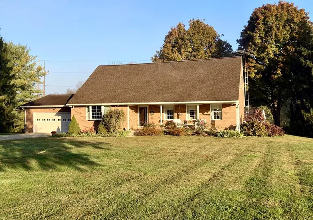 Photo 2 of Single family home for sale at 141 Delano Rd, Chillicothe, OH 45601 | MLS# 226041003 | Listing updated on 2026-10-30