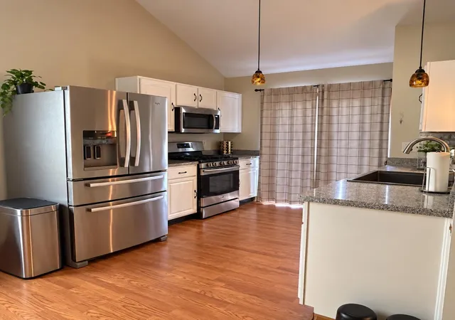 Photo 4 of Single family home for sale at 3148 Amberfield Dr, Columbus, OH 43232 | MLS# 226041076 | Listing updated on 2026-10-29
