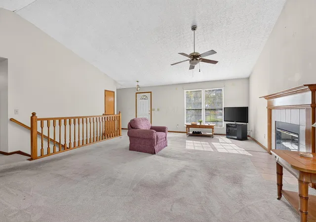 Photo 4 of Single family home for sale at 8194 Turret Dr, Blacklick, OH 43004 | MLS# 226041053 | Listing updated on 2026-10-28
