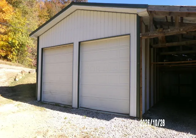 Photo 1 of Single family home for sale at 795 Blue Valley Rd SE, Lancaster, OH 43130 | MLS# 226041061 | Listing updated on 2026-10-28